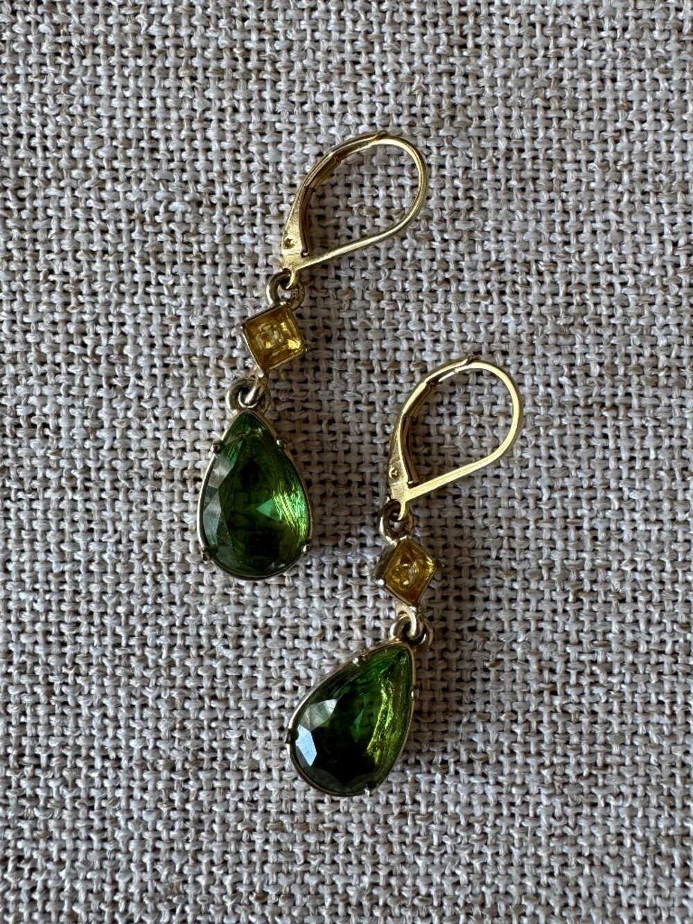 Carolee New York Jewelry Dangly Earrings Gold Tone Green Yellow Faux Stones